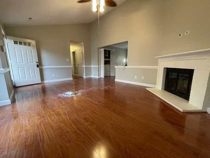 300 W Woodcroft Pkwy #33B - Photo 4 of 28
