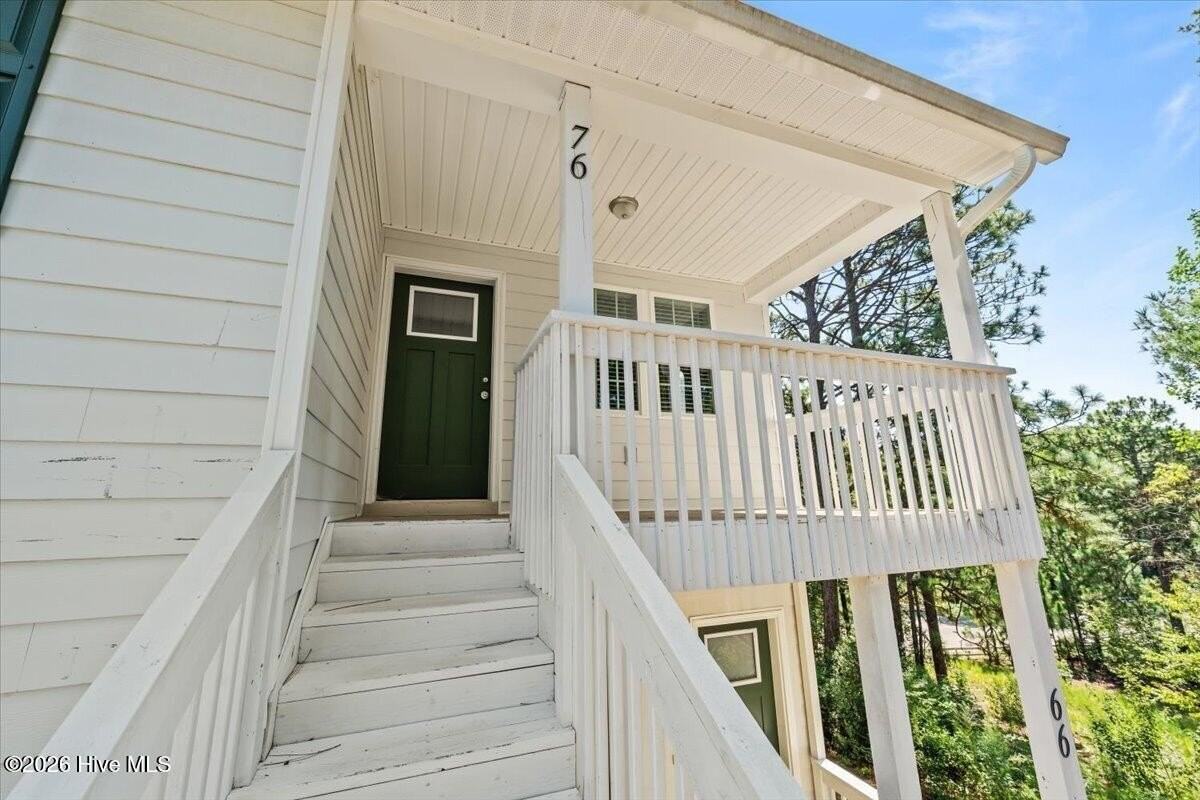 60 - 76 N Knoll Road - Photo 4 of 24