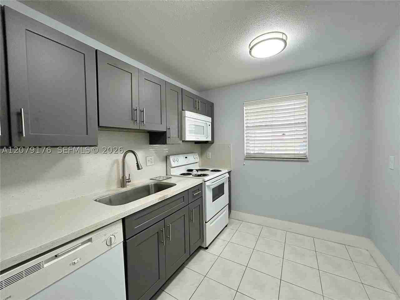 3253 Foxcroft Rd #G110 - Photo 3 of 37
