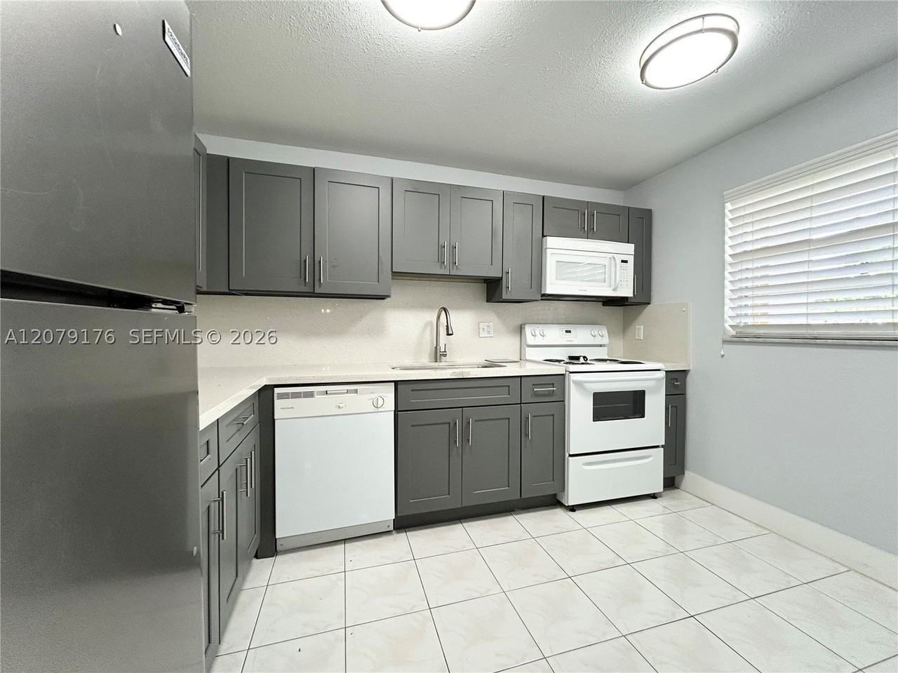 3253 Foxcroft Rd #G110 - Photo 4 of 37