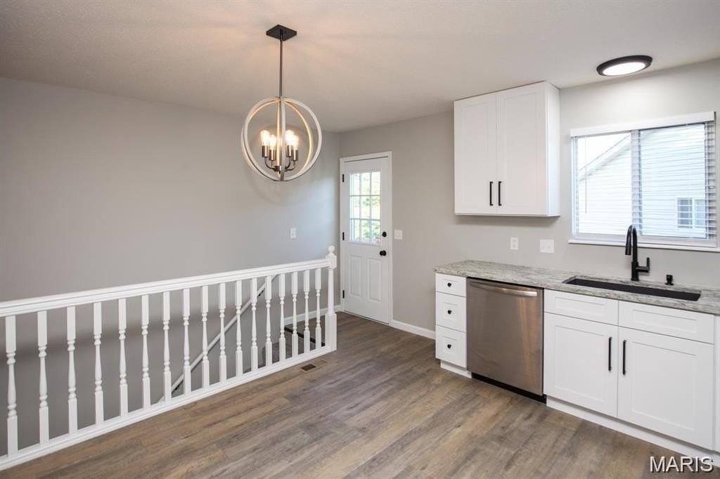 7 Windstream Ct - Photo 4 of 22