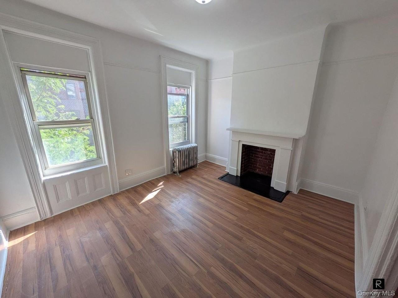 443 Lincoln Pl #3L - Photo 2 of 14