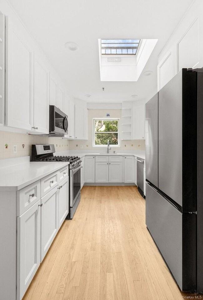 125 Bergen St #3A - Photo 4 of 12