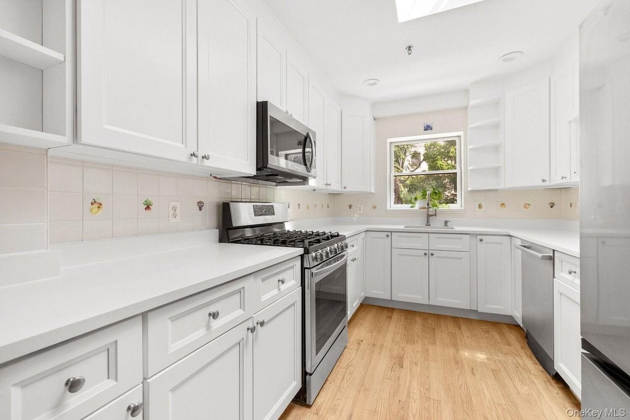 125 Bergen St #3A - Photo 5 of 12