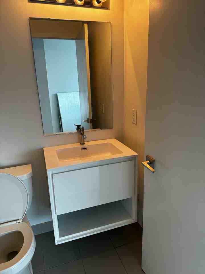 159 Wellesley Street East - Photo 4 of 7