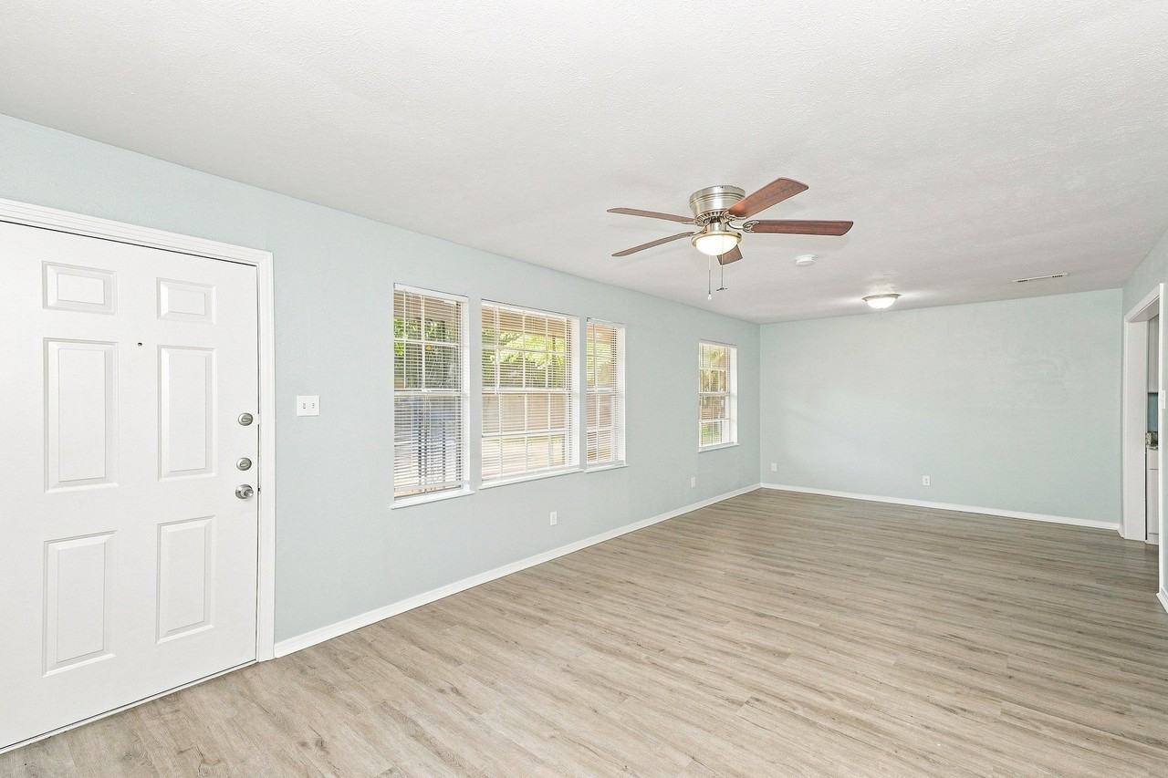 5736 Aton Ave - Photo 2 of 16