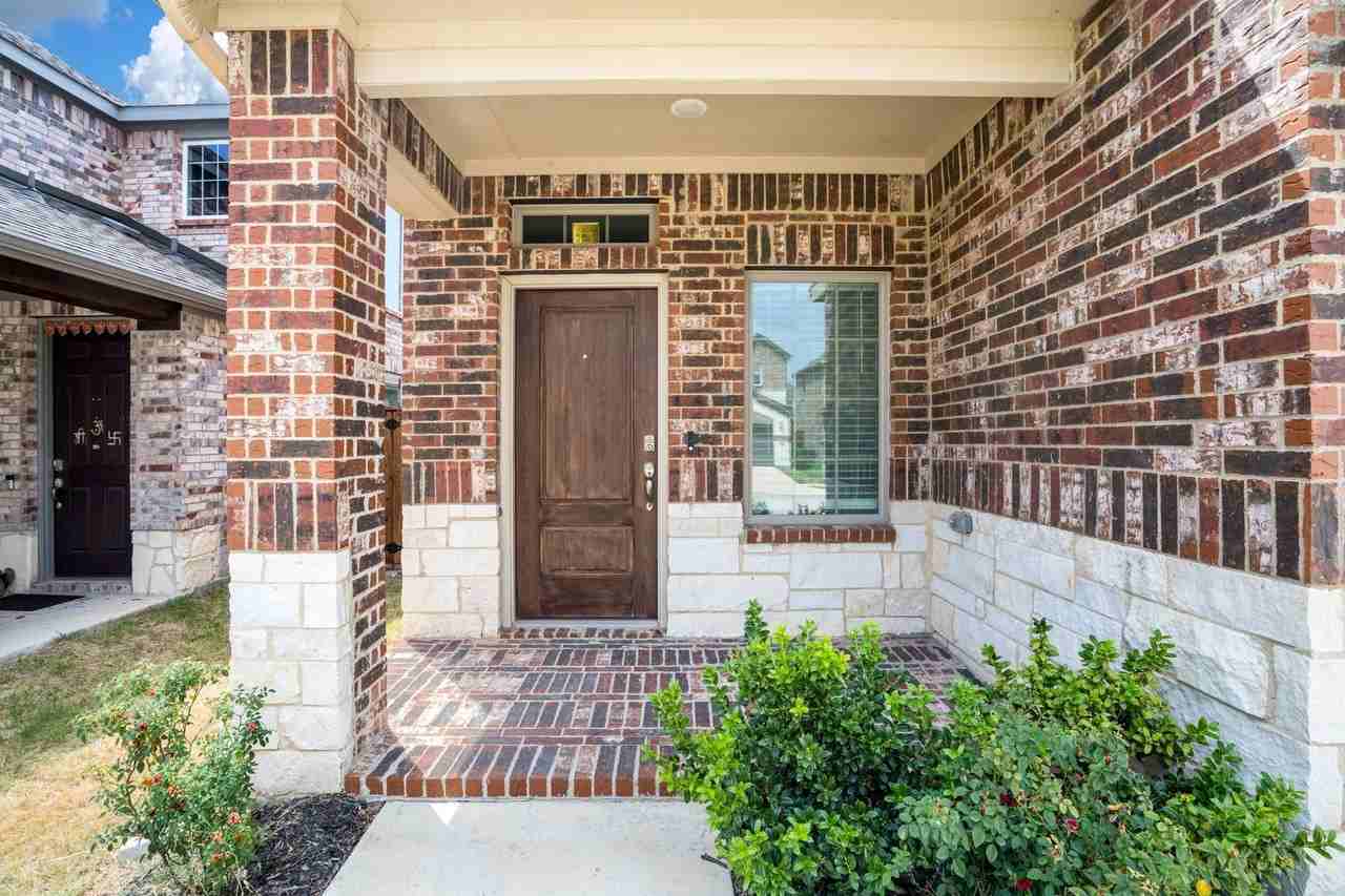 325 Willowmore Dr - Photo 3 of 30
