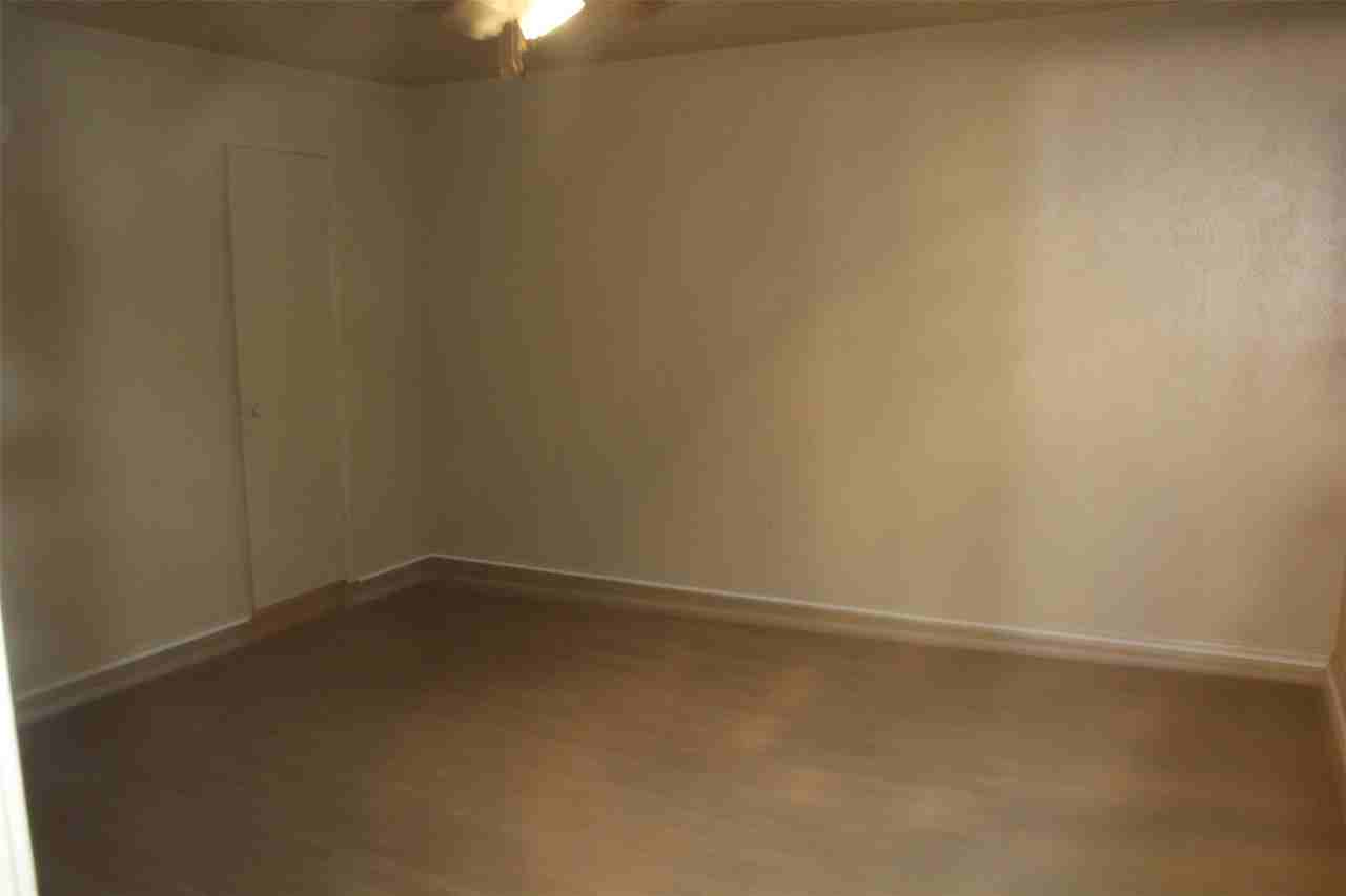 5706 Briarcrest Dr - Photo 6 of 8