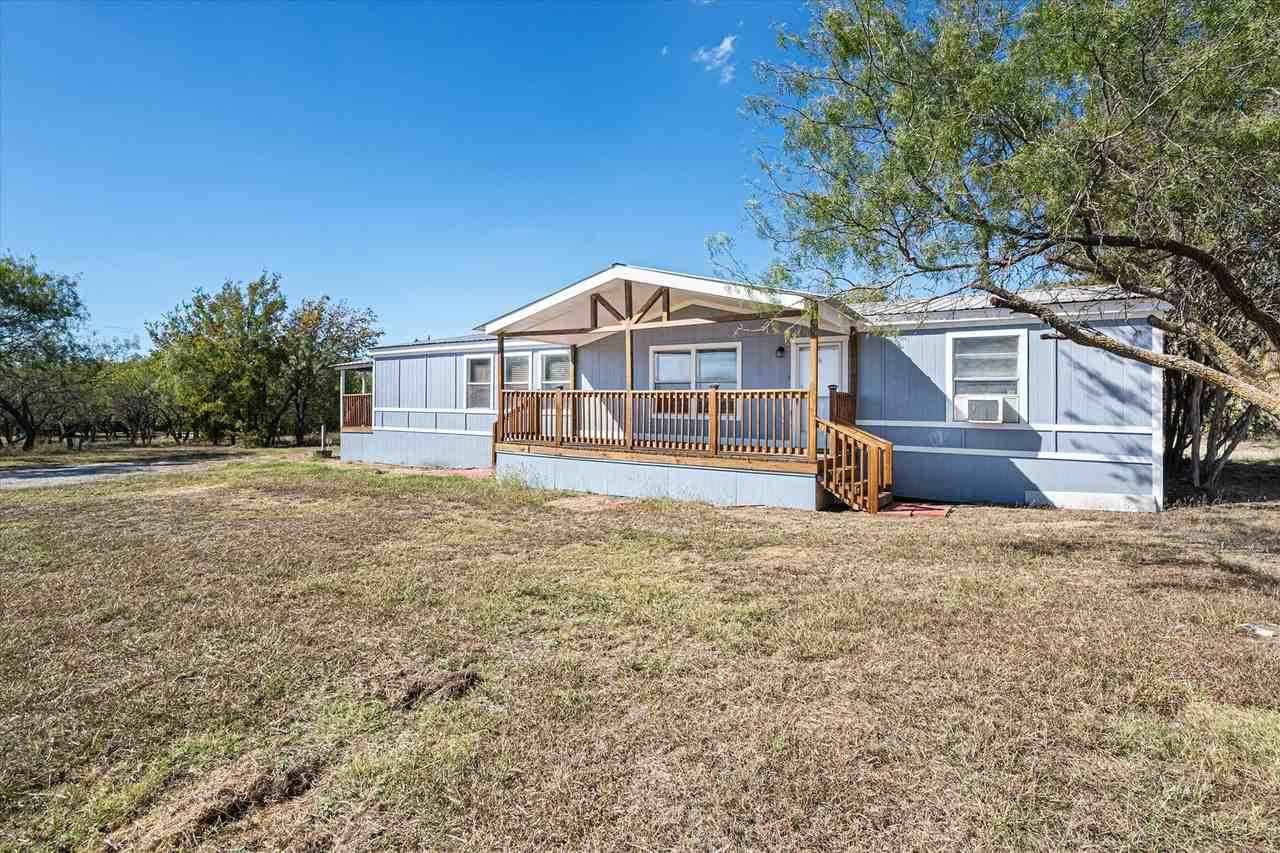 8701 County Road 505 - Photo 3 of 33
