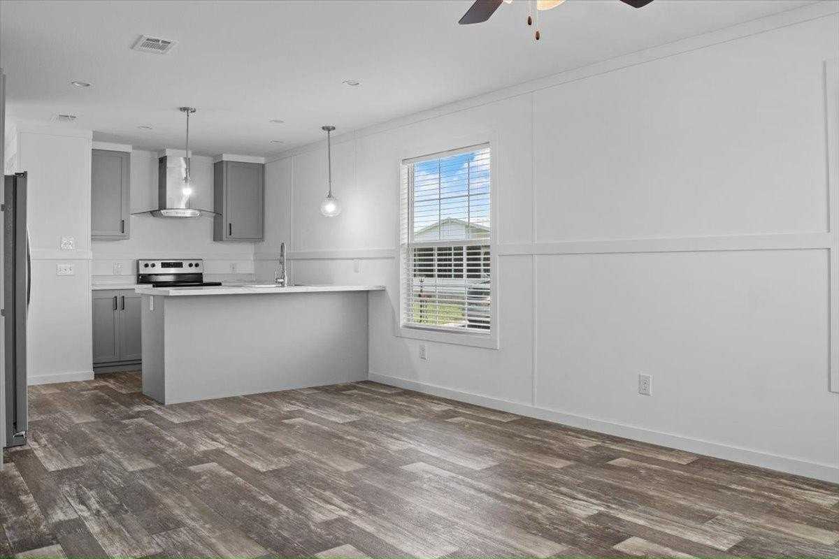 16831 Oak Leaf Ct #16831B - Photo 7 of 17