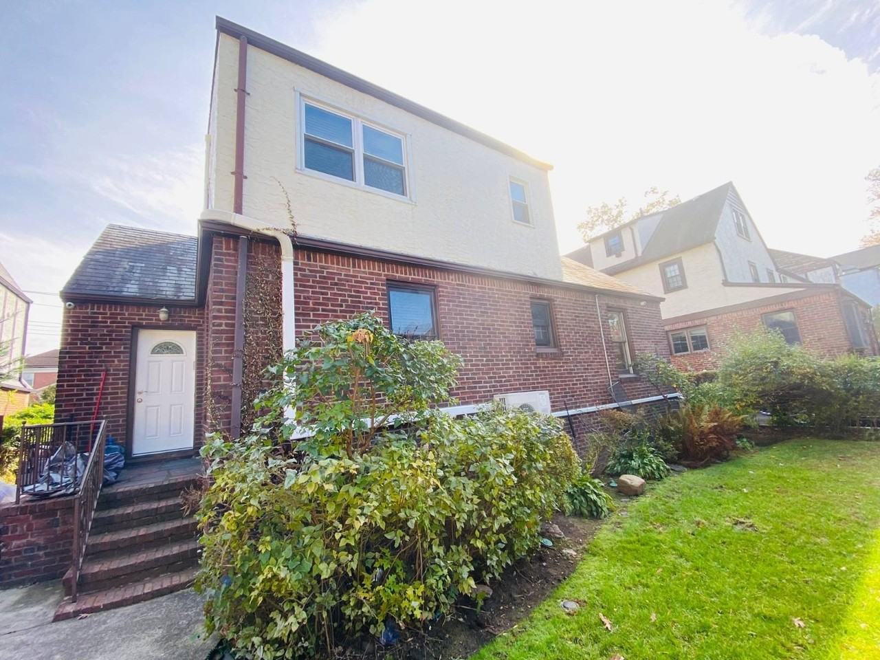 18169 Tudor Rd - Photo 4 of 22