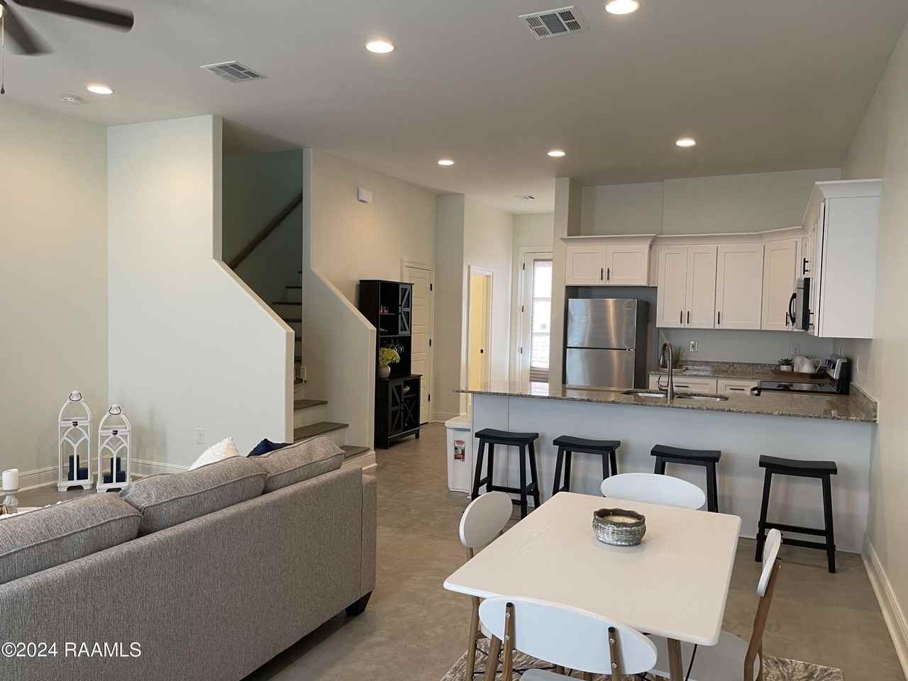 721 Almonaster Rd #3 - Photo 2 of 10