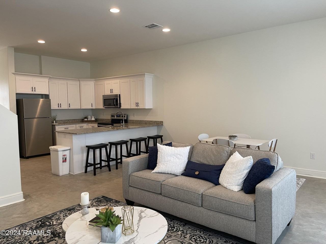 721 Almonaster Rd #3 - Photo 3 of 10