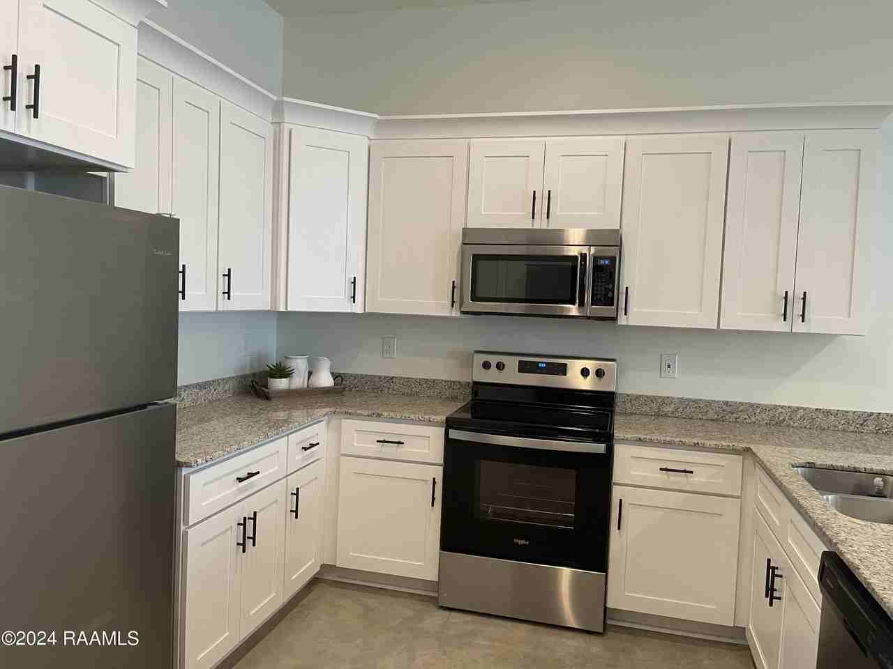 721 Almonaster Rd #3 - Photo 5 of 10