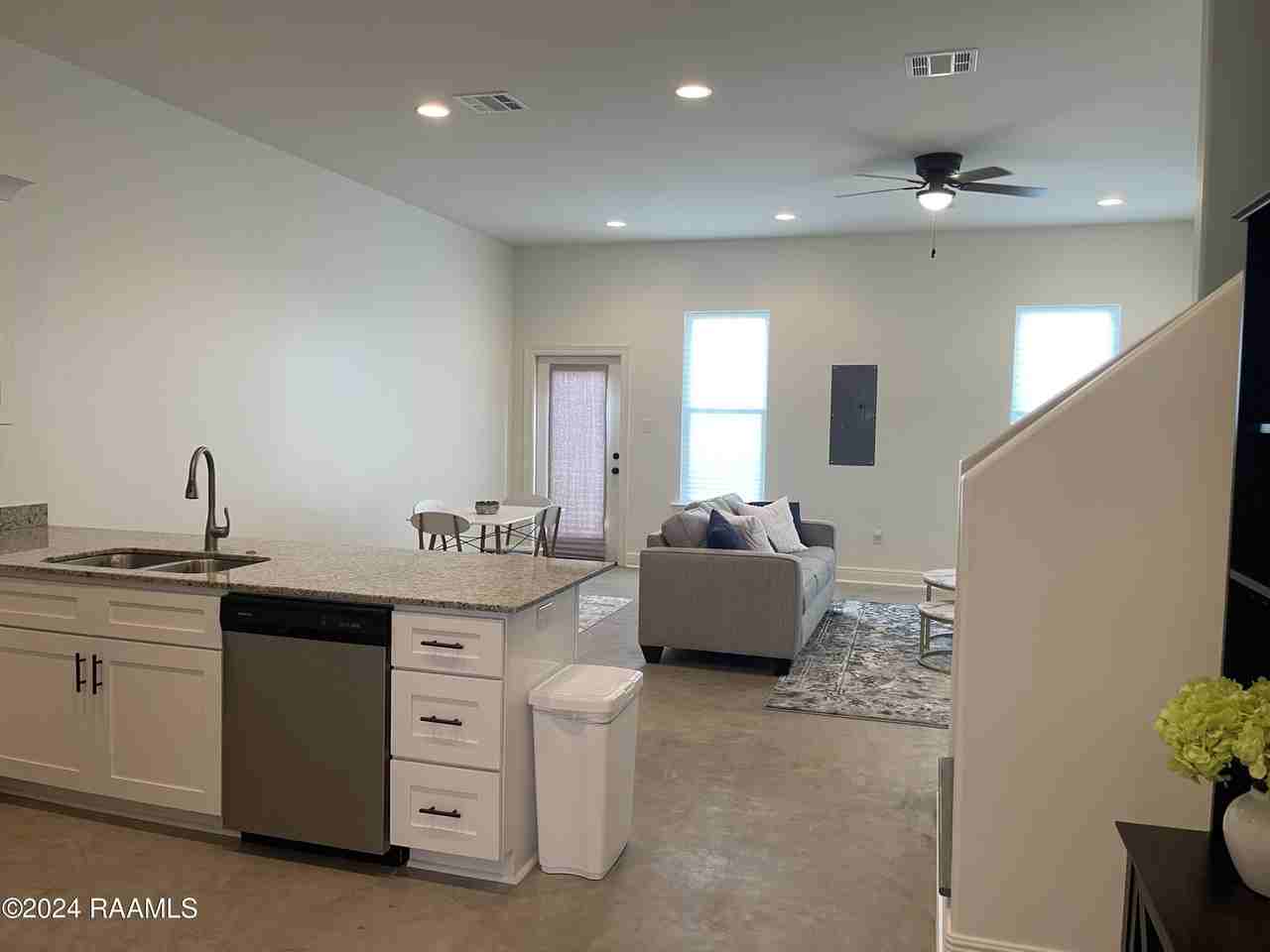 721 Almonaster Rd #3 - Photo 6 of 10