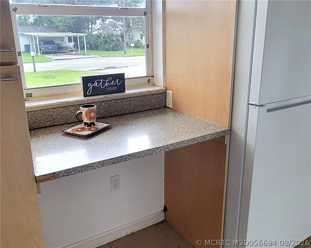 1038 Trinidad Ave - Photo 2 of 21