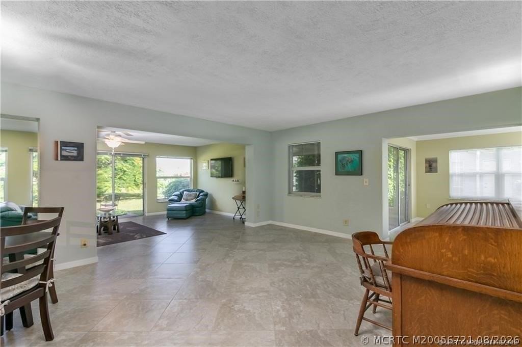 2951 Se Morningside Blvd - Photo 4 of 22