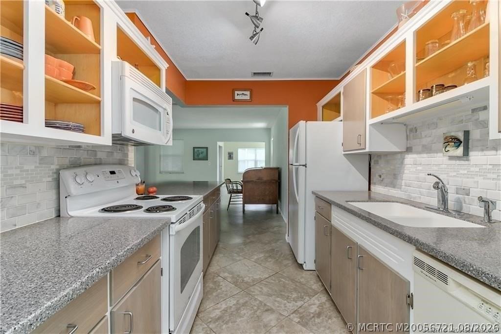2951 Se Morningside Blvd - Photo 7 of 22