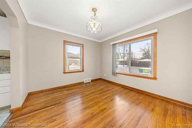 23250 Firwood Ave - Photo 5 of 25