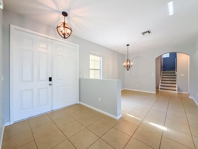57 Atwell Drive - Photo 5 of 8