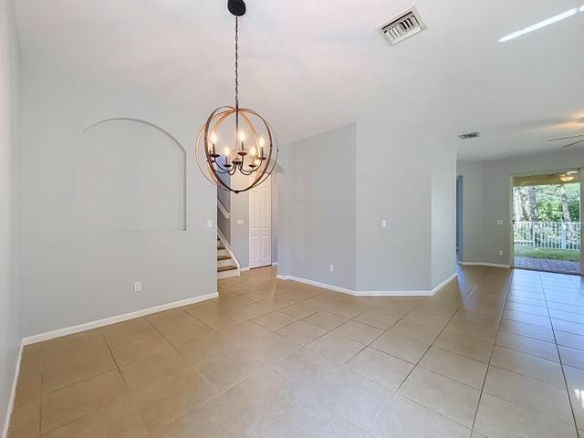 57 Atwell Drive - Photo 7 of 8