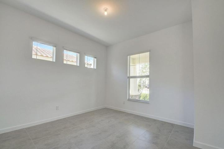 1000 Sterling Pine Place - Photo 6 of 8