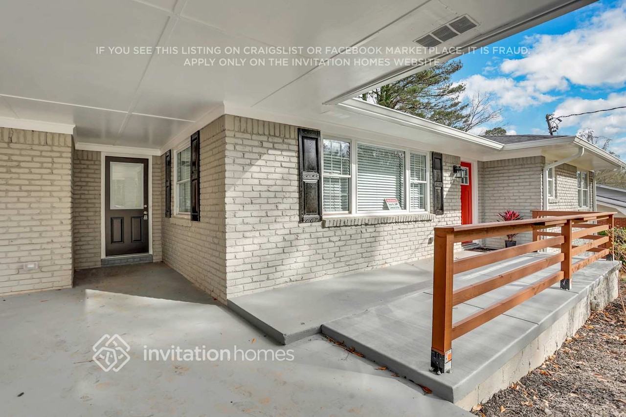2160 Shamrock Dr - Photo 4 of 26