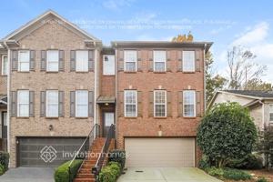 featured image of 704 Surrey Park Pl Se