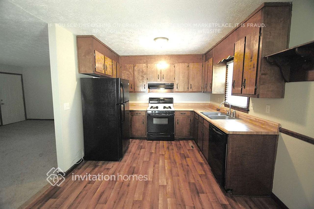 266 Farm Ridge Dr Ne - Photo 4 of 12