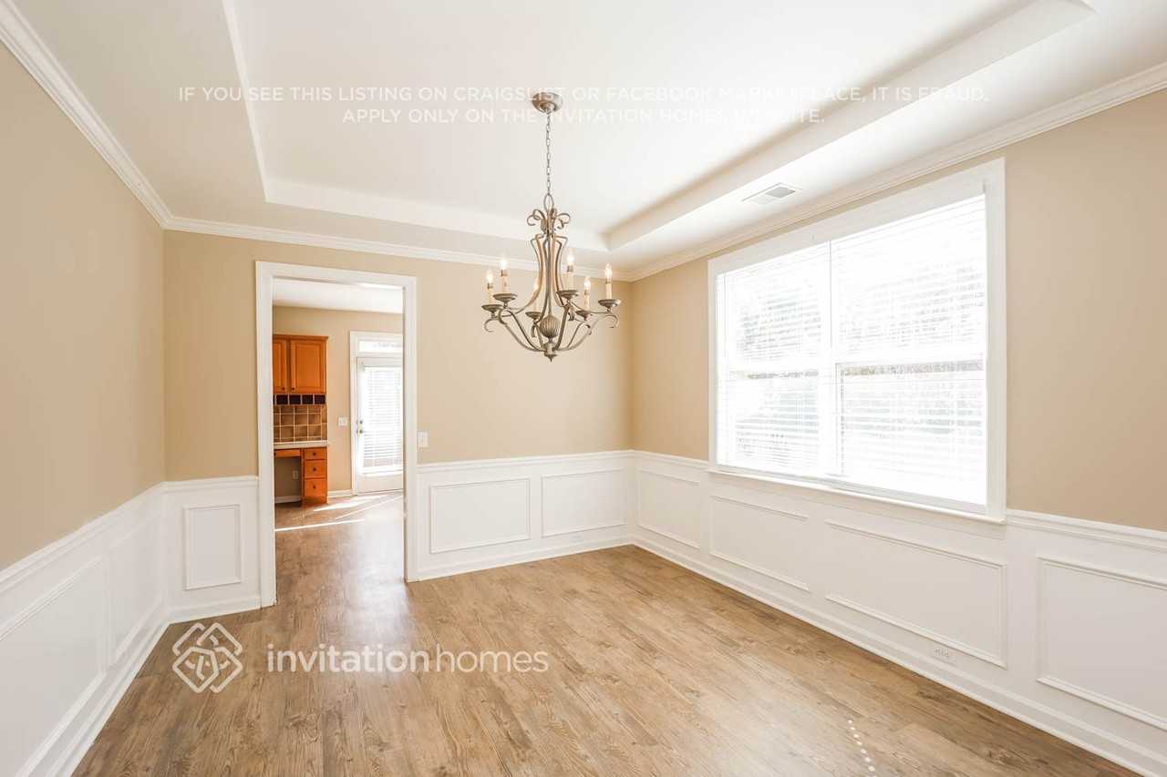 2447 Mcintosh Dr - Photo 6 of 18