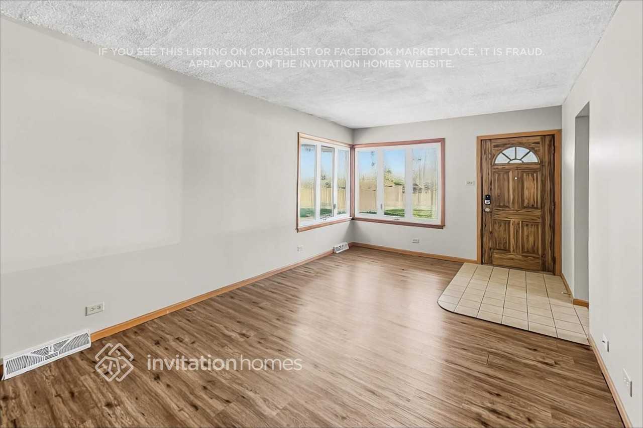 7700 Monitor Ave - Photo 4 of 18