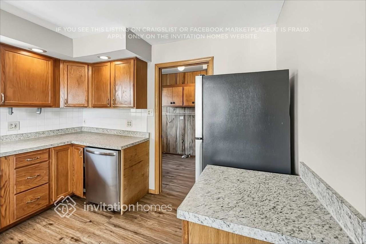 7700 Monitor Ave - Photo 7 of 18