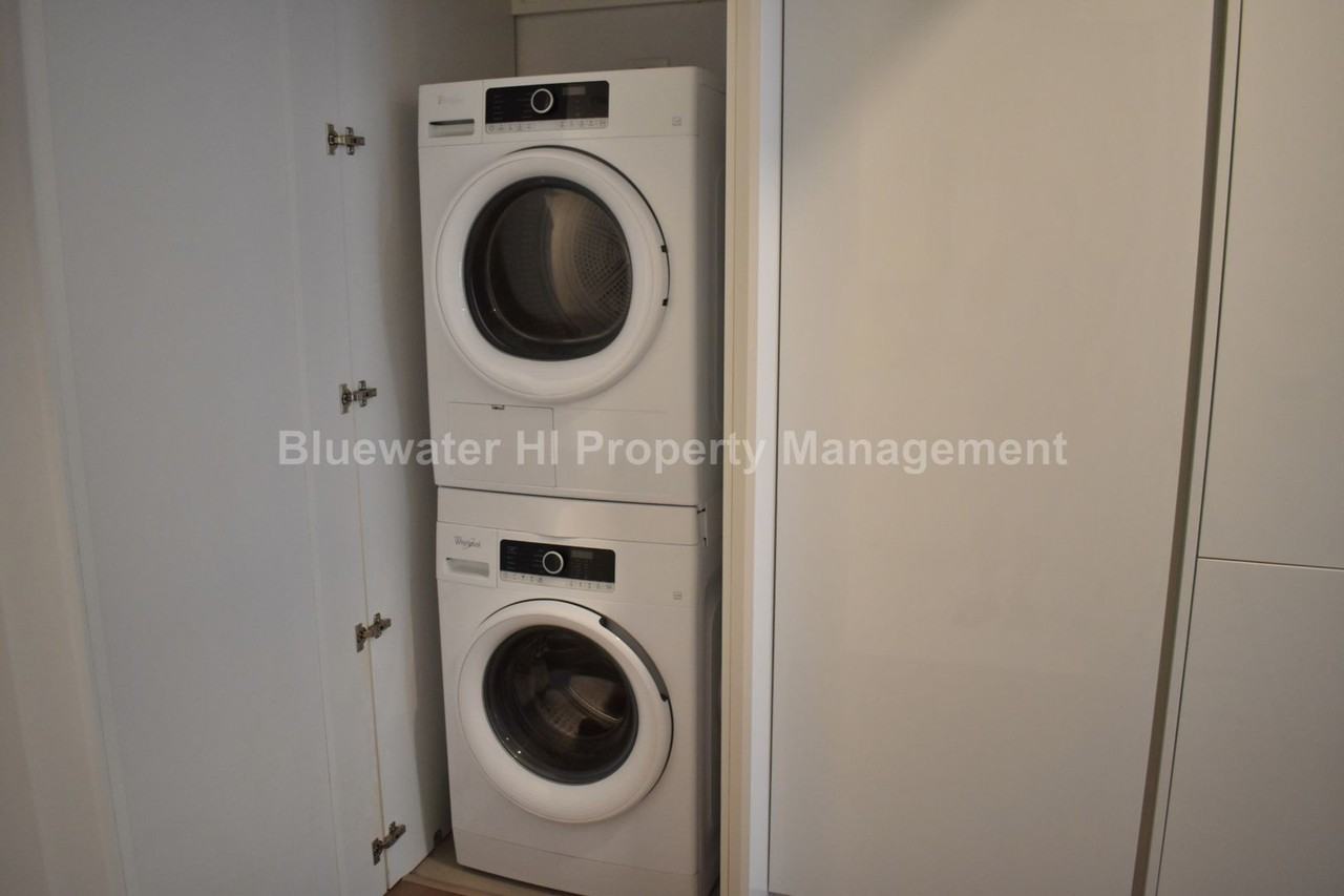 987 Queen St #506 - Photo 6 of 23