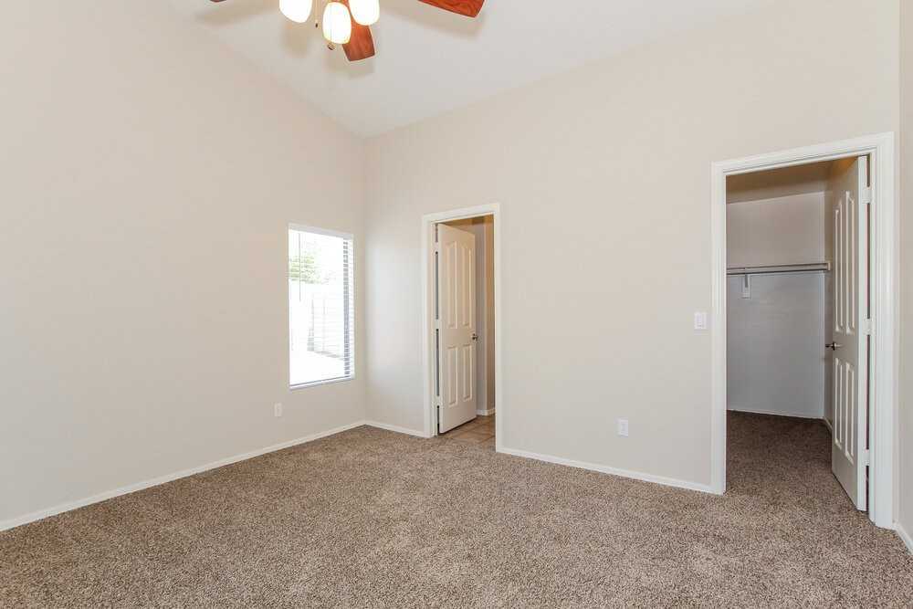 12534 W Surrey Ave - Photo 7 of 15