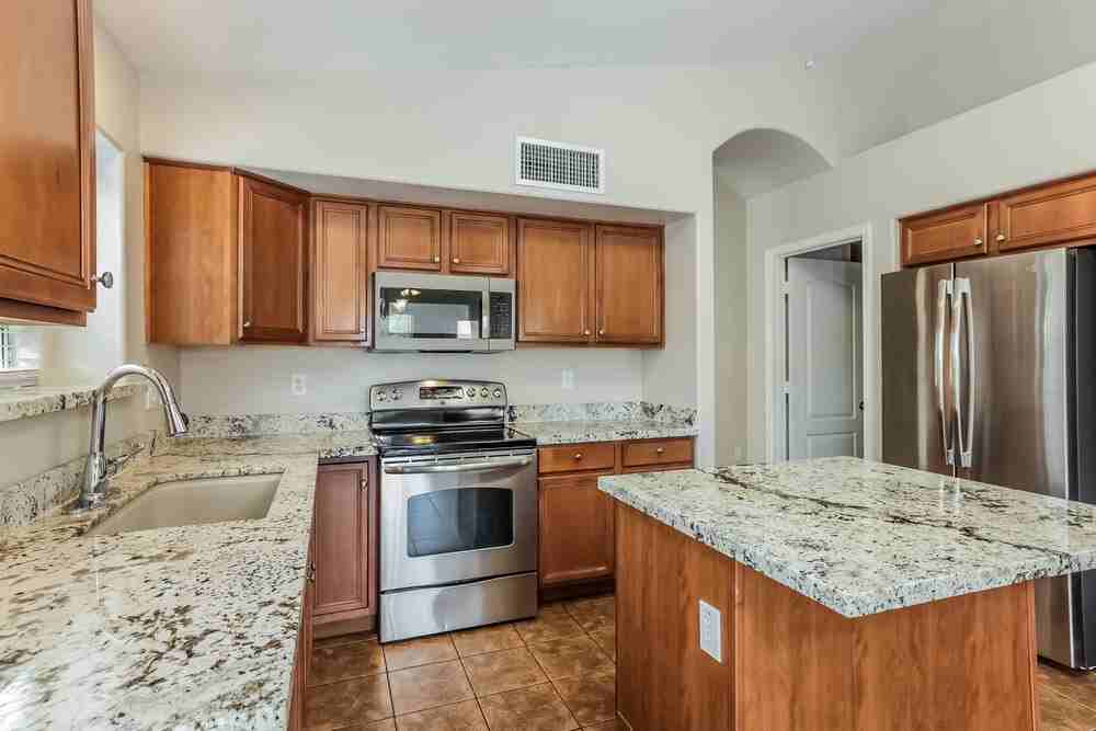 28627 N Nobel Rd - Photo 7 of 16