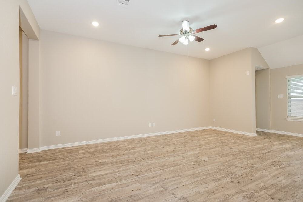 5908 Bianca Dr - Photo 4 of 16