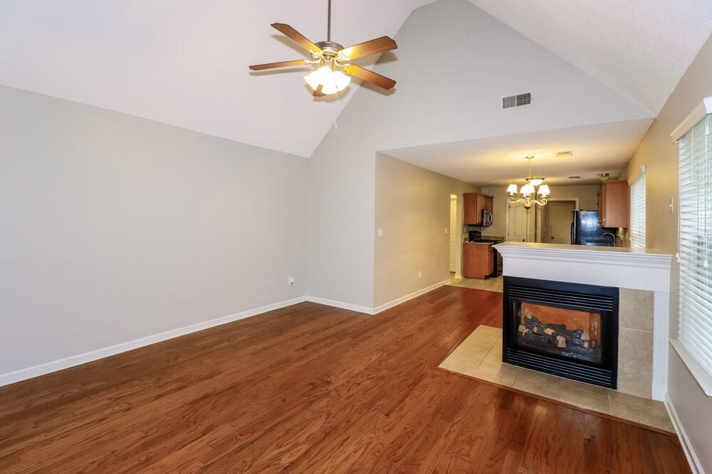 8595 Griffin Park Dr - Photo 3 of 15