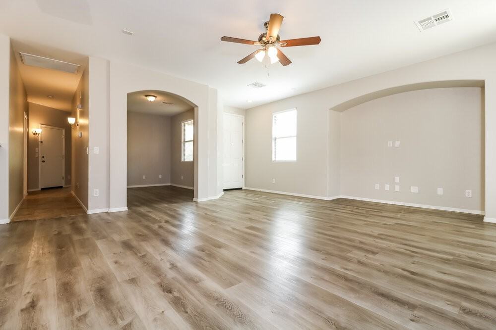 17932 W Vogel Ave - Photo 4 of 16