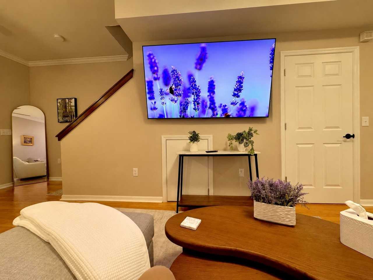 1017 Sw 1st Ave #1602678P - Photo 3 of 32