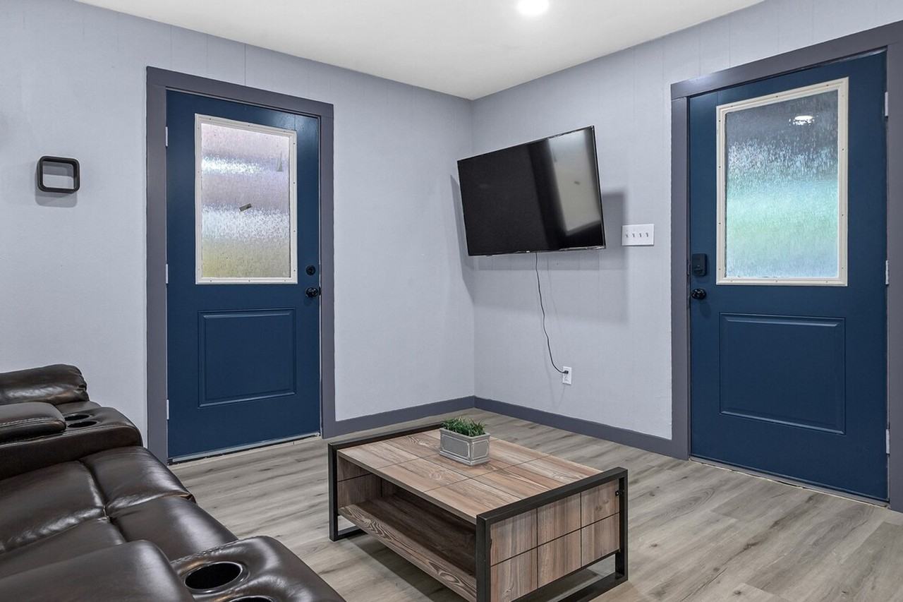 11103 Greenwillow St #1603441P - Photo 4 of 39