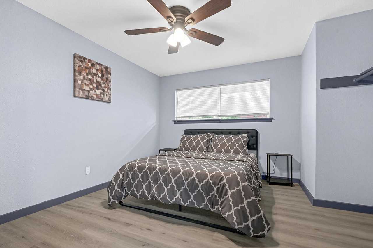 11103 Greenwillow St #1603441P - Photo 6 of 39