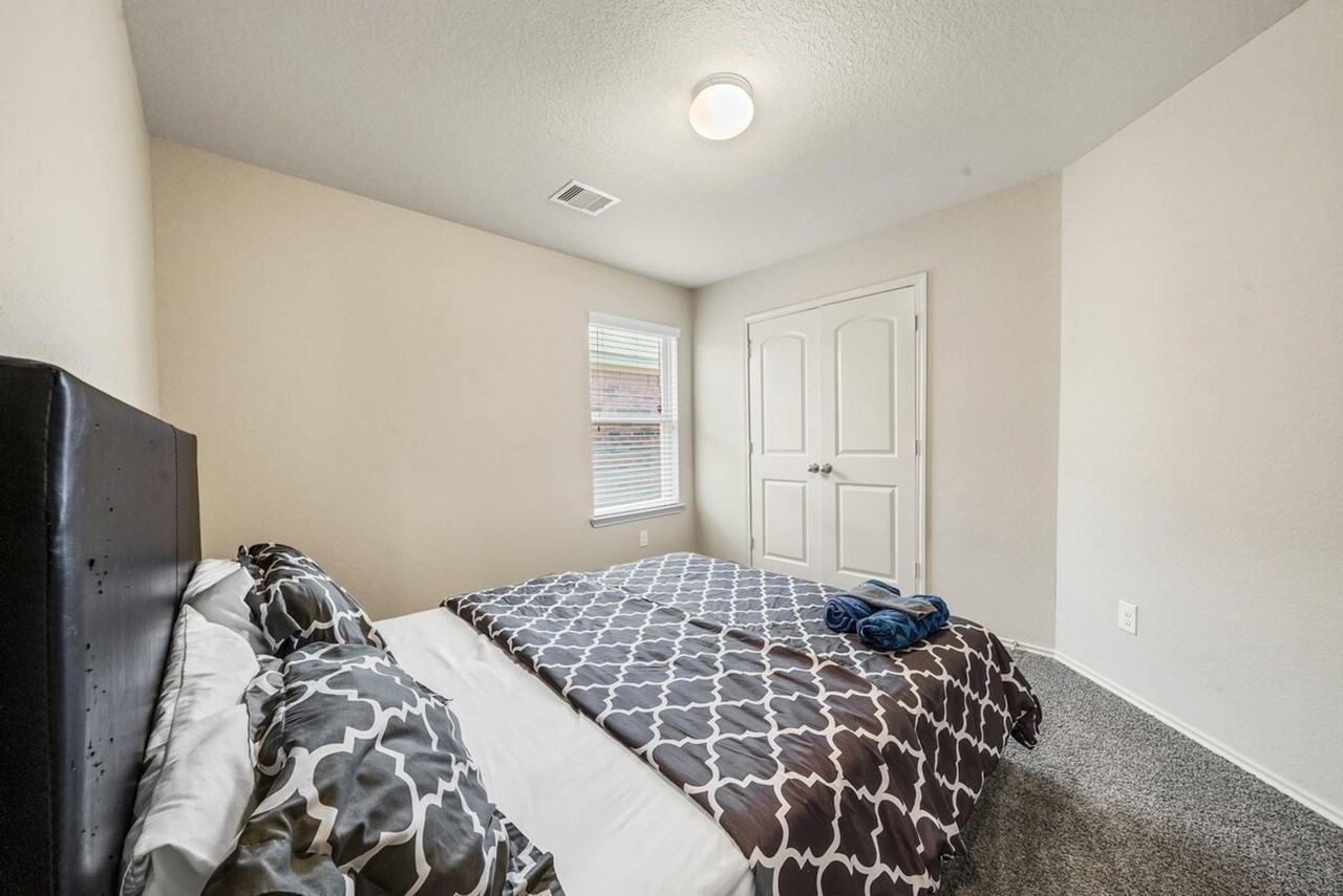 1345 Lariat Ridge Trl #1603440P - Photo 6 of 31