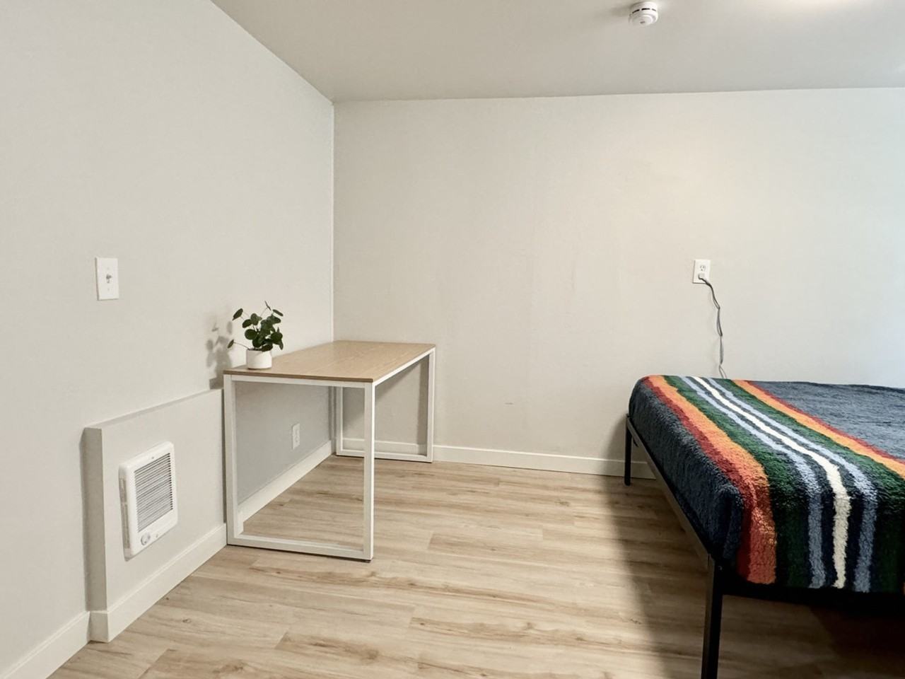 300 Garden Ave N #1620975P - Photo 2 of 8