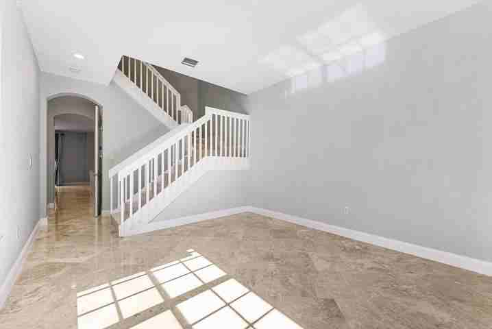 6884 Julia Gardens Drive - Photo 4 of 9