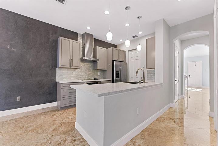 6884 Julia Gardens Drive - Photo 7 of 9