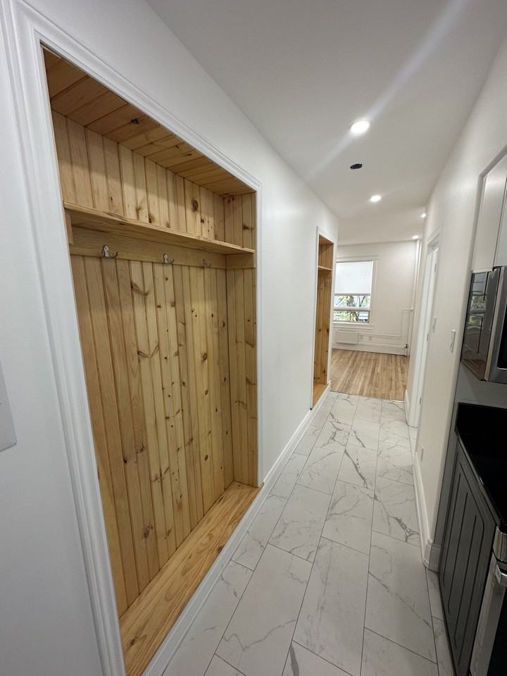 318 Cooper Street #24 - Photo 2 of 9