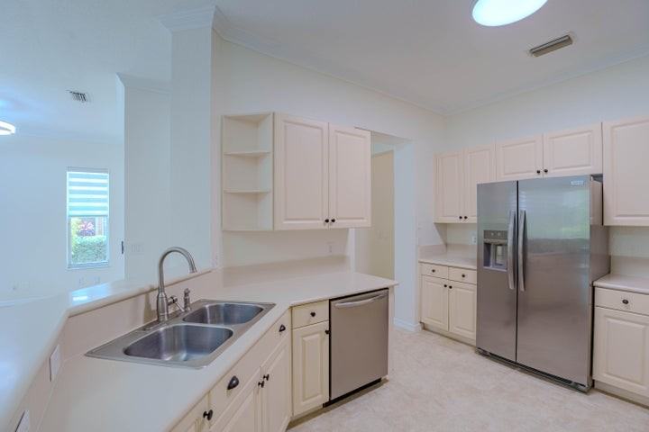 5733 Northwest 119th Drive - Photo 3 of 8