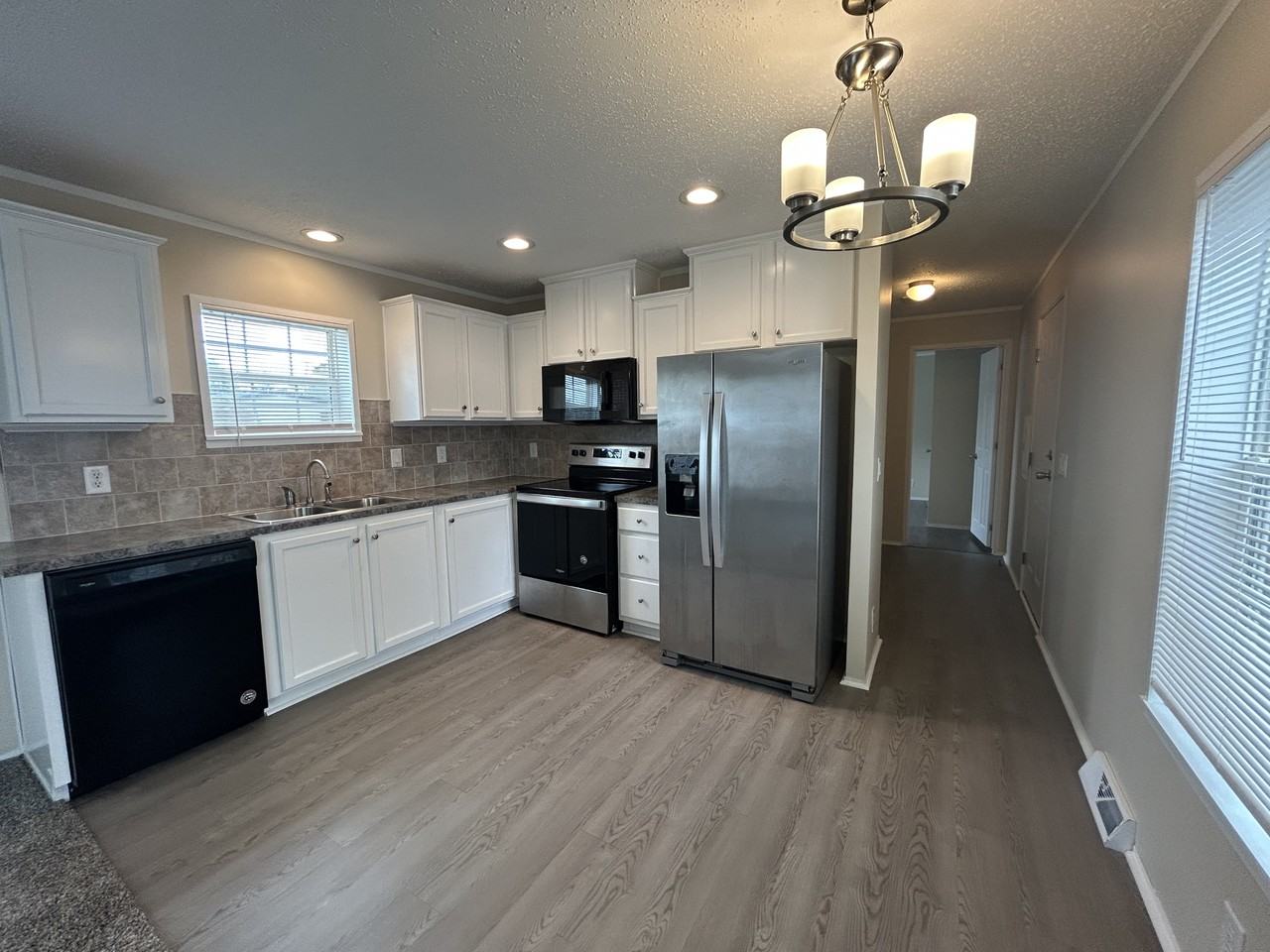 2341 Oakgrove Dr #47 - Photo 4 of 16