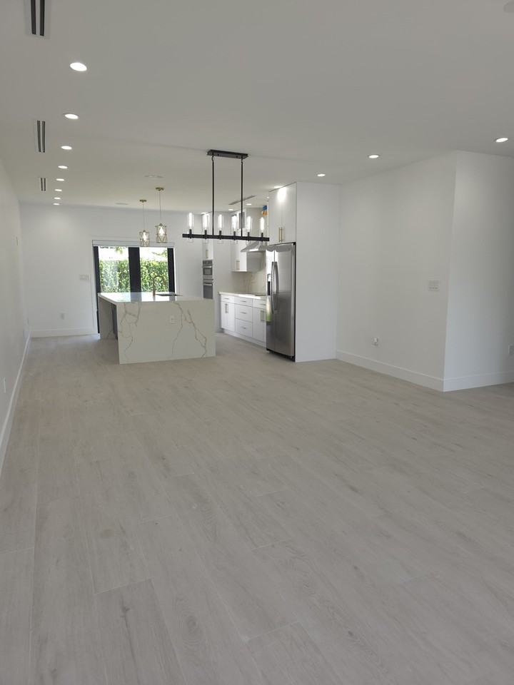 SW 53rd Terr - Photo 3 of 20