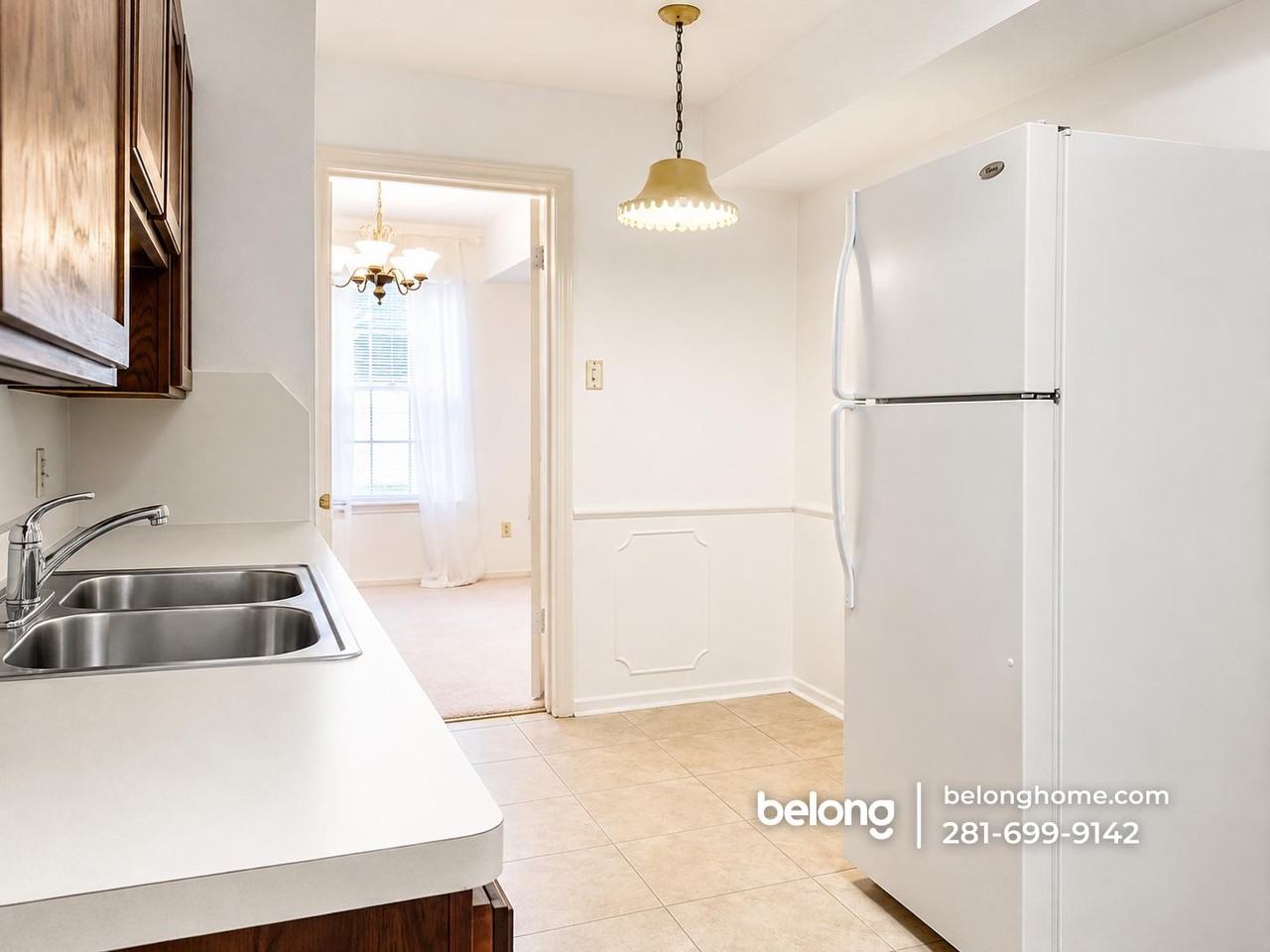 357 N Post Oak Ln #211 - Photo 4 of 10